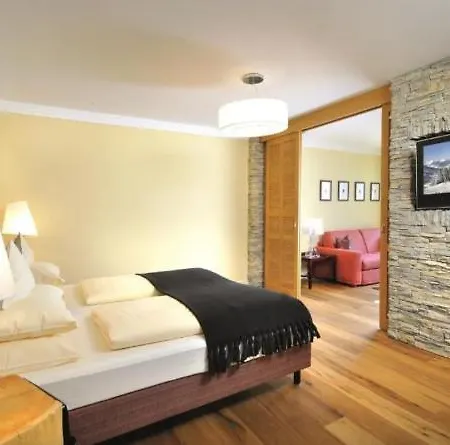 Alpine Palace Szálloda 5*