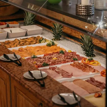 Szálloda Alpine Palace Saalbach Hinterglemm