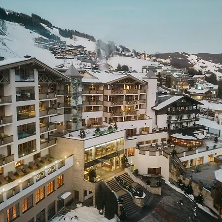 Szálloda Alpine Palace 5*