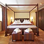 호텔 Alpine Palace 5*