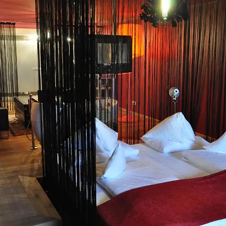 Alpine Palace Hotel 5*