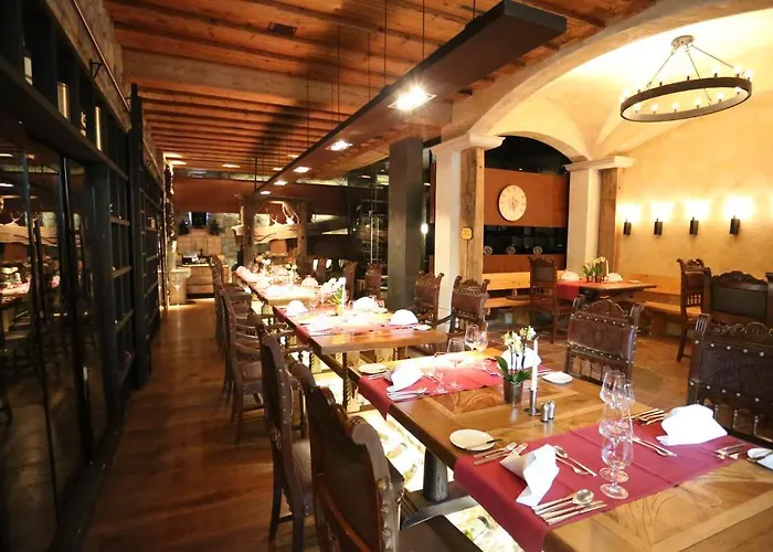 Alpine Palace Szálloda 5*