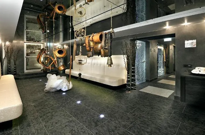 Alpine Palace Szálloda 5*